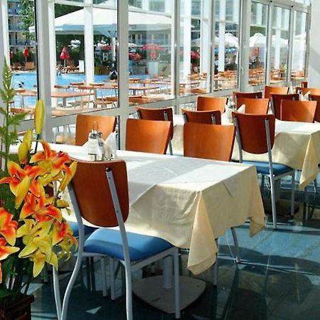 Korona Hotel Pantai Sunny Luaran gambar